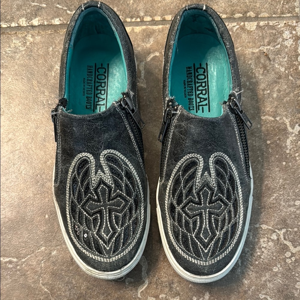 Corral Black Embroidered Slip-On Shoes